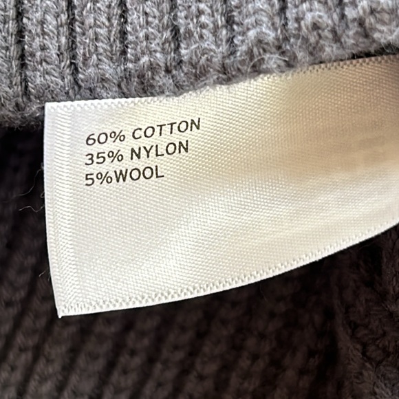 Duluth Trading Co. Cotton blend men’s sweater.  Size Medium. Blue/Gray. - Picture 6 of 8